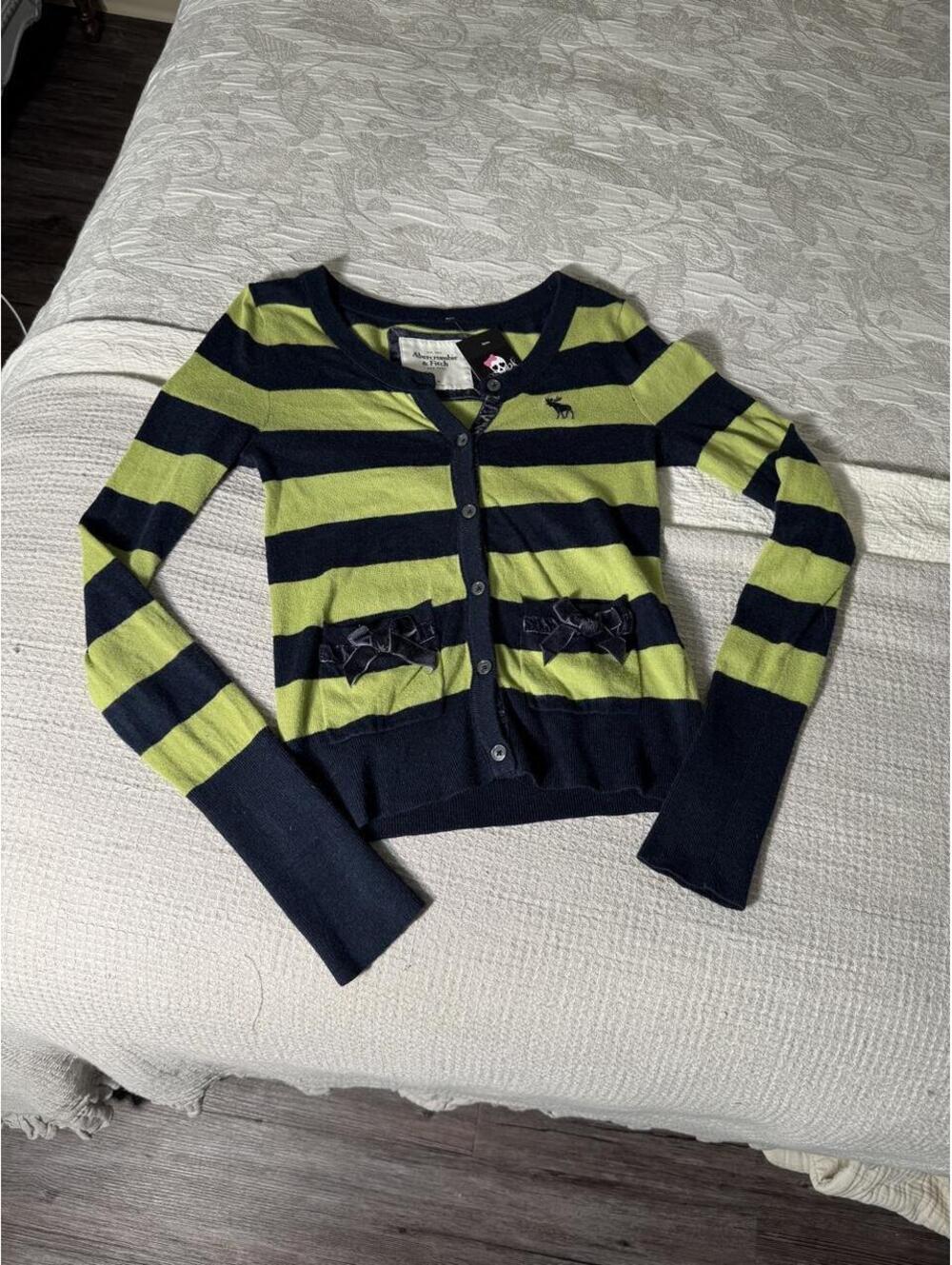 adorable & unique abercrombie & fitch navy & green button-up sweater